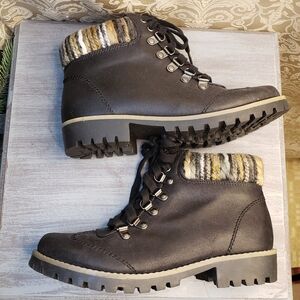 Cliffs by White Mountain Black Hiking Boots with fabric accents size 7½ (sn115)